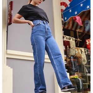 Levi’s Premium HIGH LOOSE JEANS